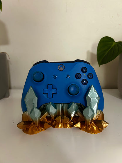 Crystal controller stand